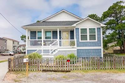 Image de New! Bayside Bungalow * Walk to Bay/Brew/Food *