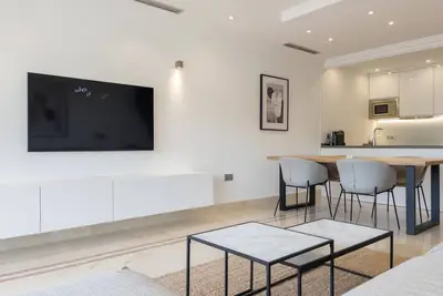 Image de Aloha Hills Club 3 | Luxury Retreat Pools Gym Spa