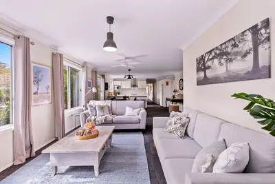 Image de Spring cottage • Family 4br Retreat •Walk to Nowra