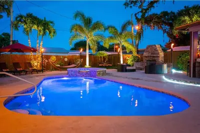 Image de OmG! Check Out This Place!