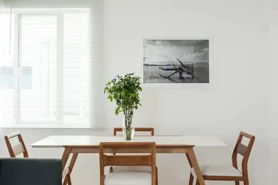 Image de Waterfront pool home near beach