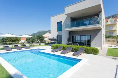 Superbe maison à Kastel Kambelovac