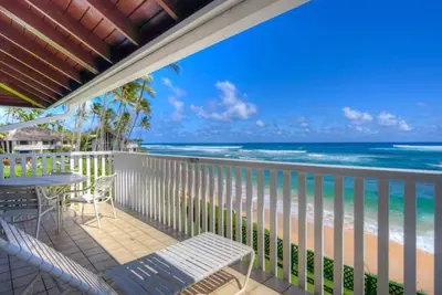 Image de Beach Front w/Lanai, WiFi, Cable, Fans–Kiahuna 2194