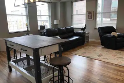 Image de Appartement-Moderne-Salle de bain privée-Vue ville