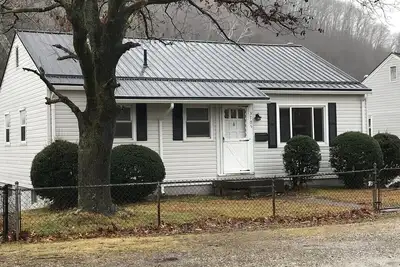 Image de Maison-Classique-Salle de bain privée-Vue sur Montagne
