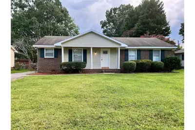Image de Cozy Home in Central Location, Gboro & High Point!