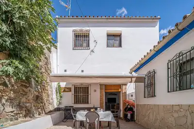 Image de Belle maison à Jubrique avec WiFi
