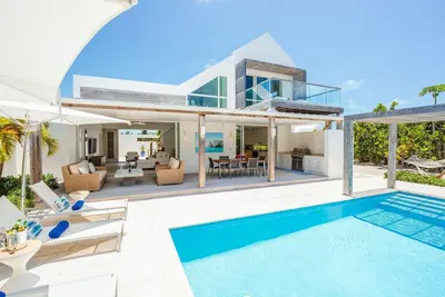 Image de No Snow Here: Villa w/Pool & Golf Cart Near Beach