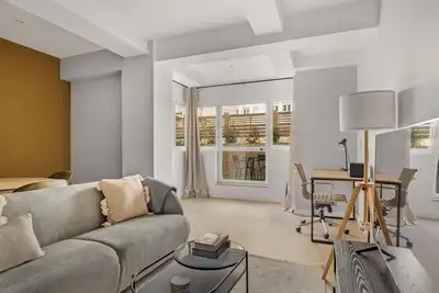 Image de Immpecable Chamartín 2br w/terrace, by Blueground