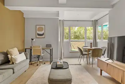 Image de Immpecable Chamartín 2br w/terrace, by Blueground