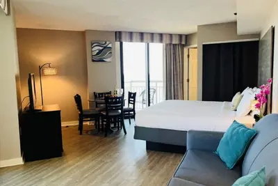 Image de Winter Rates! Charming Oceanfront Suite, Dogs Ok!