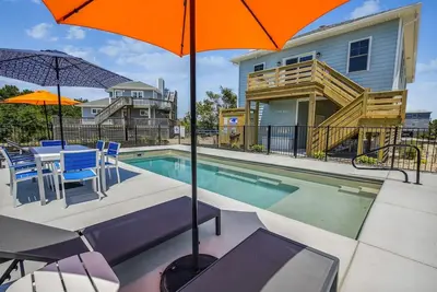 Image de Your Fresh Beach Oasis!