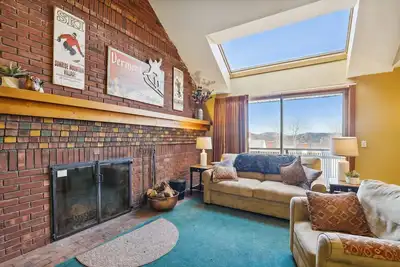 Image de Sunrise Timberline I4 Wonderful 3 bedroom at Sunrise with ski-on, ski-off access.