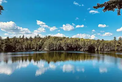 Image de Quiet lakeside getaway in Central Maine - 5 minutes from town!