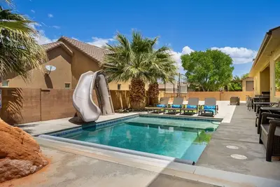 Image de Dune-Our-Thing, Private Pool, Bbq, Basketball, Putting Green, Sand Hollow
