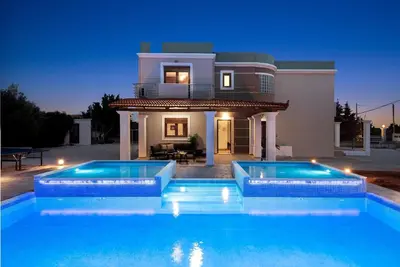 Image de Maison de vacances Rodos pour 1 - 10 personnes avec 5 chambres à coucher - Maison de vacances