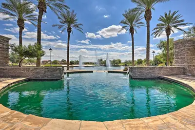 Image de Updated Maricopa Retreat < 2 Miles to Golf!