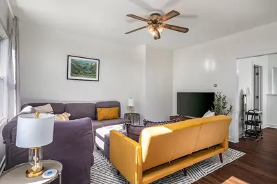 Image de 3bd 2ba Townhouse. Walkable to College and walking paths. Longer stays welcome
