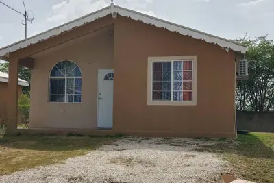 Image de Beautiful 1-Bed House in New Harbour Village 3, Old Harbour, St. Catherine, Jamaica. Secured gated community.