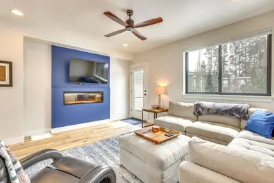 Image de Sleek Fraser Townhome < 8 Mi to Winter Park!