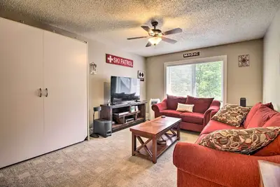 Image de Cozy Condo w/ Magic Mountain Ski-In Access!