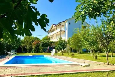 Image de Villa 10 minutes away from famous Tekija in Blagaj