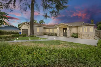 Image de 4B4BCharming Designer House 24HSelf CheckIn Free P