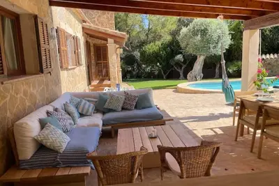 Image de Private villa with pool & marina view near beaches