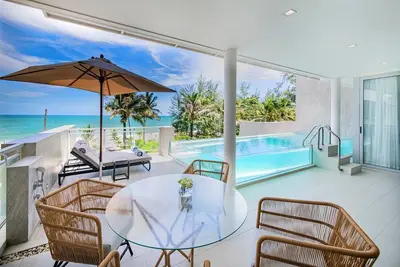 Image de Beachfront Residence - Stunning Sea View