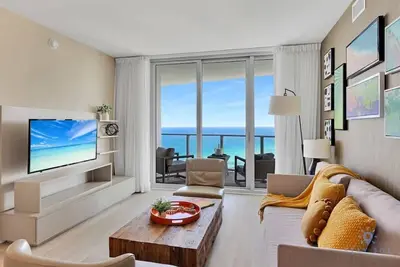 Image de Ocean View Balcony|Beachfront Resort+Amazing Pools