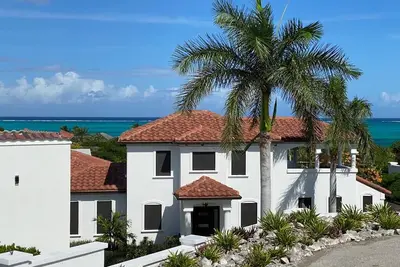 Image de Coral View Villa Grace Bay Views!