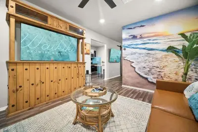 Image de Waikiki Villa 8min-Downtown. Secluded w fire pit