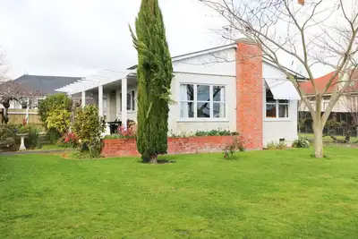Image de Perfectly located two bedroom fully fenced home (Pet Friendly)