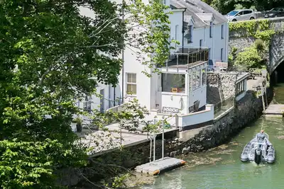 Image de The Moorings -  a sea view that sleeps 4 guests  in 2 bedrooms