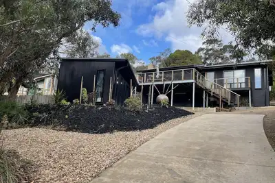 Image de Newly renovated light filled Scandi style home