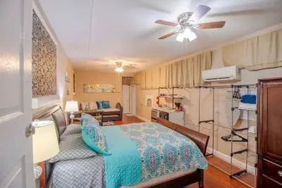 Image de Pet-Friendly 1br Hideaway – 20 Min from Airport