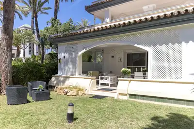 Image de Dominion Beach Apartment Estepona, Jardin, Piscine, Terrasse & Wi-Fi