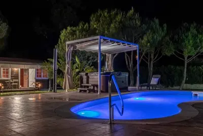 Image de bungalow spectaculaire garage piscine et jacuzzi