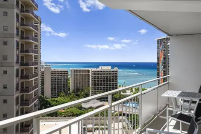 Image de Ocean & City Views Family-Friend Vacation Getaway at Ilikai Hotel by Beach