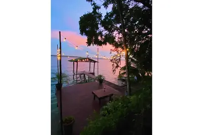 Image de Andrew's Cabin