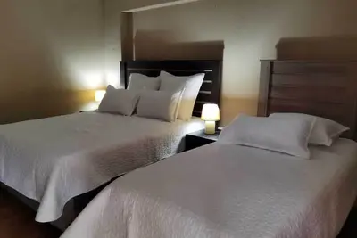 Private Elite  Munyonyo  comfort apartment 6 mins from beach!