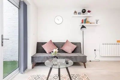 Image de Granville House Apartment 21b -  an one bed that sleeps 2 guests  in 1 bedroom