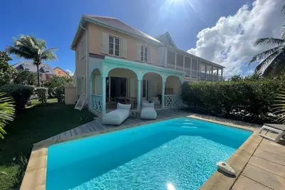 Image de Welcome To The Incredible And Attractive Orient Bay