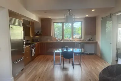 Image de Renovated, high ceilings and amazing views in the heart of downtown Boulder