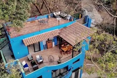 Image de Q - Why Vrbo over Hotel? It's clear - Answer below