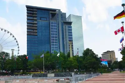 Image de 2bd/Atlanta - Downtown w/Rooftop Pool and Pool Bar!