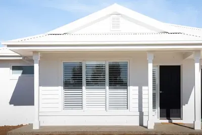 Image de Large 4 bedroom home sleeps 10 guests - on golf course