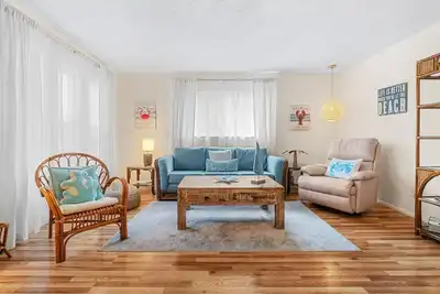 Image de Vibrant Tropical Escape – Just Minutes from the Beach + Serene, Fenced Yard!