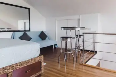 Image de Epic Loft ⭐| 5min to Airport | ♥ Food | ⚡Wifi | Tv