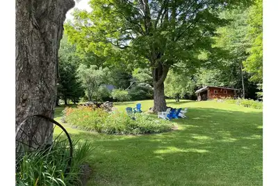 Image de Ski House nestled between Mount Snow/Stratton